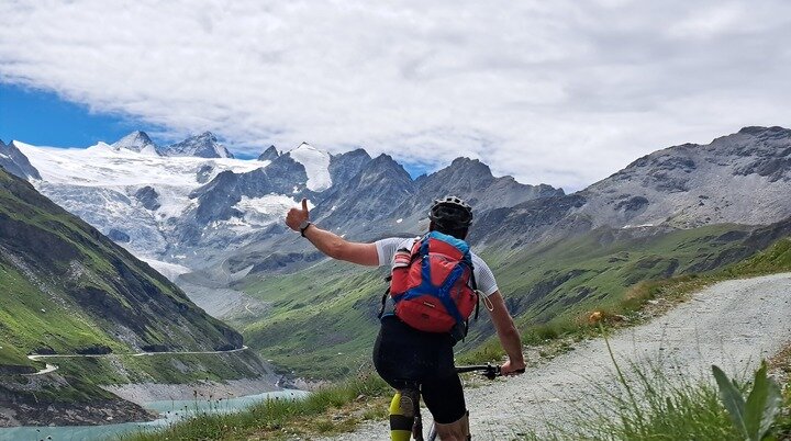 Anfahrt Basset de Lona vom Lac du Moiry mit Dent Blanche | © DAV Sektion Altdorf - Jan Kürschner